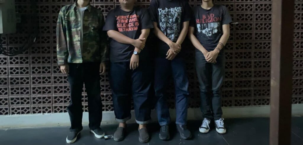 Lima Trek Perusak Rahang: Slaves in Prison dan Kejujuran Mentah di EP Perdana whatsapp image 2026 05 19 at 12.53.42